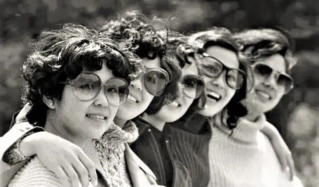 Back to the 1980s: Qiong Yao’s Romance, South Korea’s Martial Law, Red America, and Eastern Europe’s Rebellion Against Russia