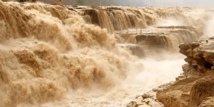 Where the River Remembers A Story of the Yellow River, Time, and the People It Carried