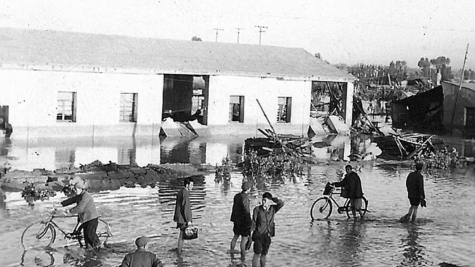 The 1979 Dunhuang Flood: A Tragedy and Triumph